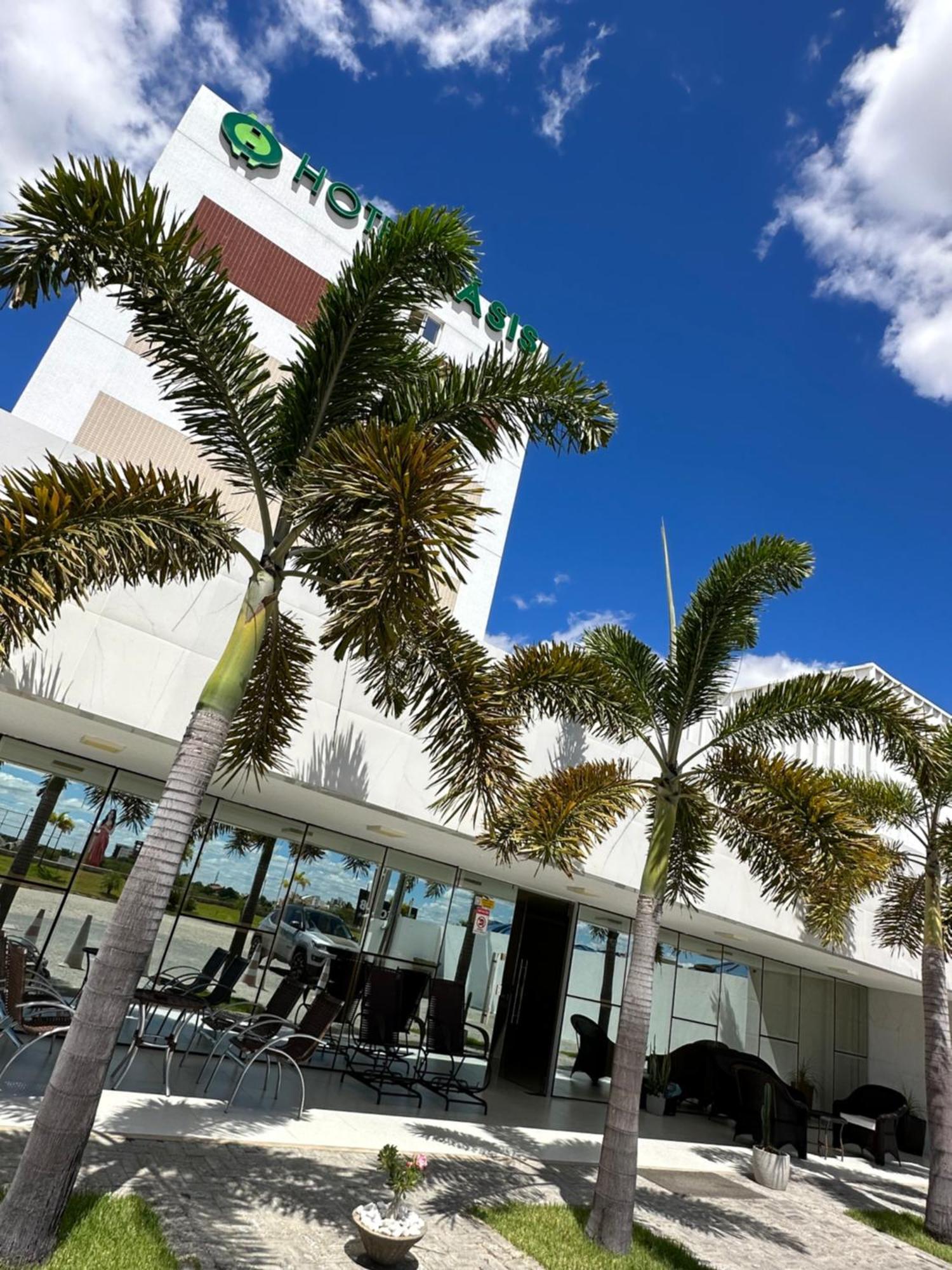 Hotel Oásis De 3*